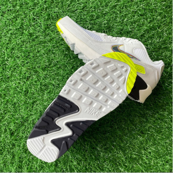 ✨ New Nike Air Max 90 White / Blackened Blue Volt - Picture 5 of 5